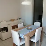 Mina Ровинь