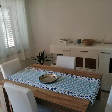 Mina Guest house