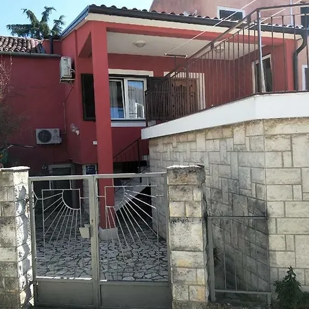 Guest house Mina *